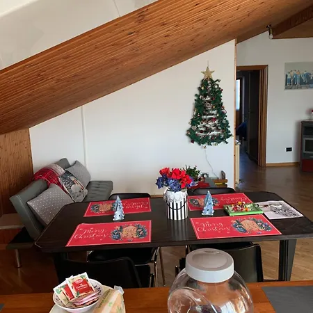 Amadeus Pinolo דירה *